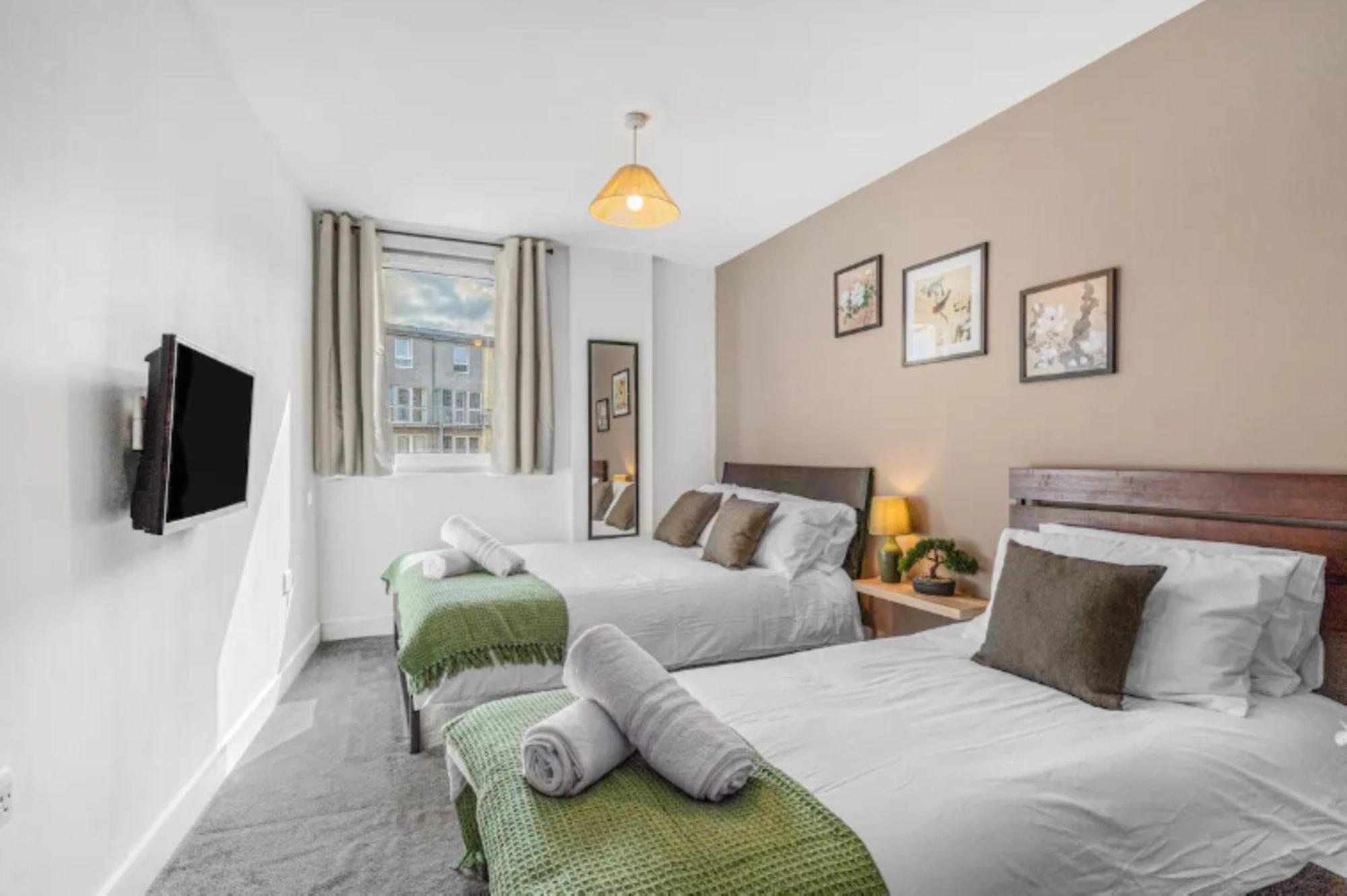 Oriental Suite 2 Bed 2 Bath Netflix And Free Parking, Games- Maihom เบอร์มิงแฮม ภายนอก รูปภาพ